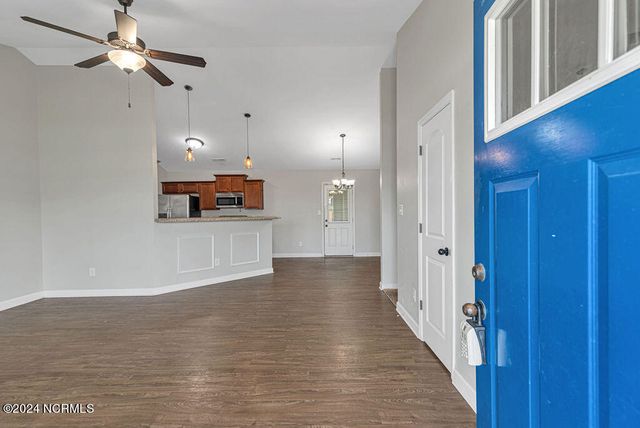 258 Breakwater Drive, Sneads Ferry, NC 28460