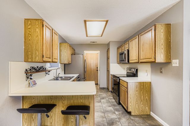 424 Benjamin Lane, Arlington, TX 76002