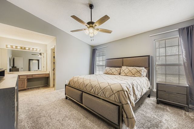 424 Benjamin Lane, Arlington, TX 76002