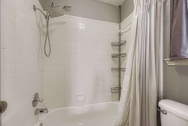 424 Benjamin Lane, Arlington, TX 76002