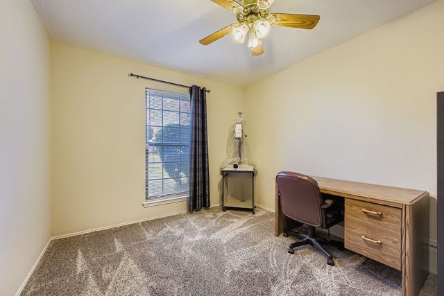 424 Benjamin Lane, Arlington, TX 76002