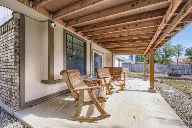 424 Benjamin Lane, Arlington, TX 76002