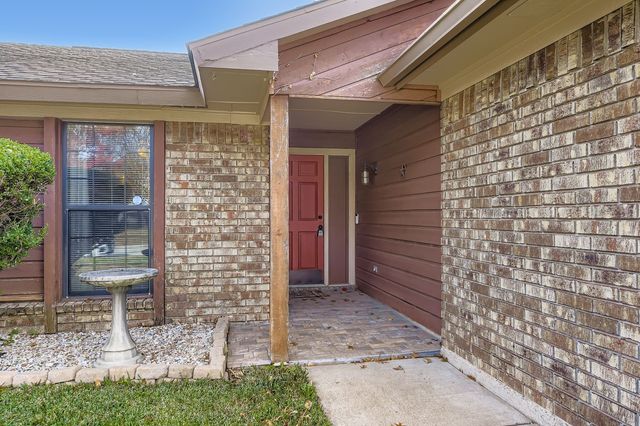424 Benjamin Lane, Arlington, TX 76002