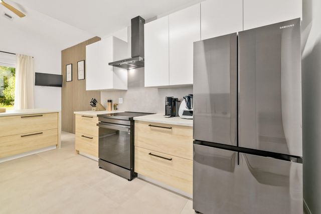 987 Shipmaster Ave., Myrtle Beach, SC 29579