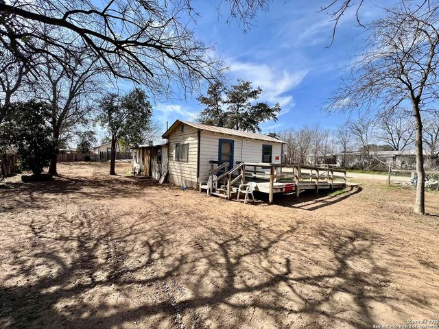 801 Fifth, Natalia, TX 78059