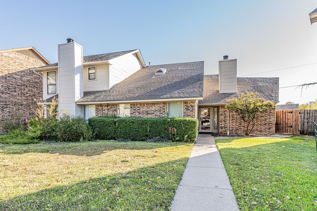 19 Gittiban Place, Pantego, TX 76013