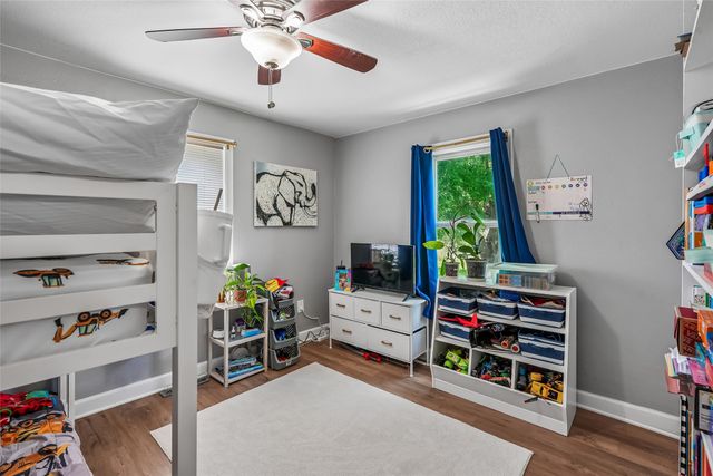 939 1st Street N, Newton, IA 50208