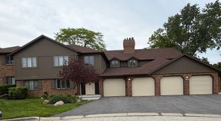 7930 W Lakeview Court 1B, Palos Heights, IL 60463