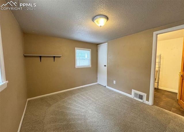 915 S EL PASO Street, Colorado Springs, CO 80903