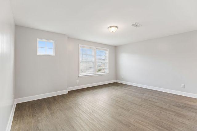 5032 Napoli Dr, Mount Juliet, TN 37122