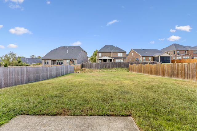 5032 Napoli Dr, Mount Juliet, TN 37122