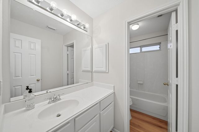 1279 Ocean Manor Lane, League City, TX 77573