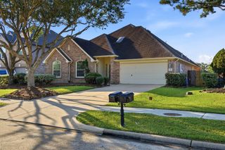 1279 Ocean Manor Lane, League City, TX 77573