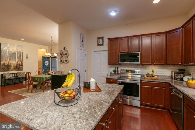 79 TORNWORTH DR, Charles Town, WV 25414