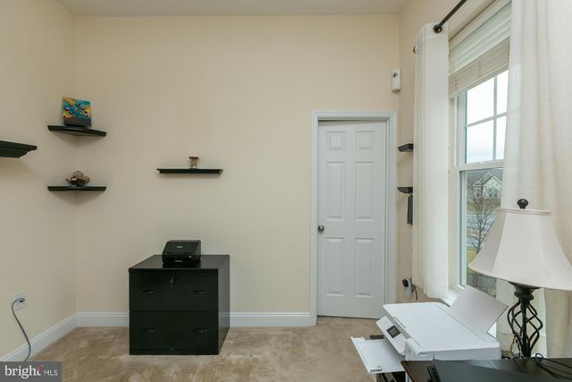 79 TORNWORTH DR, Charles Town, WV 25414