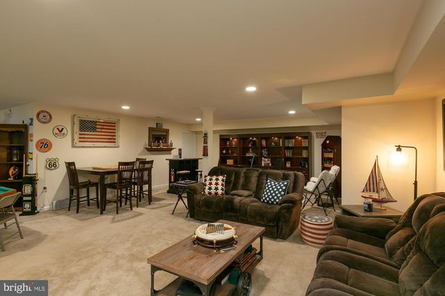 79 TORNWORTH DR, Charles Town, WV 25414