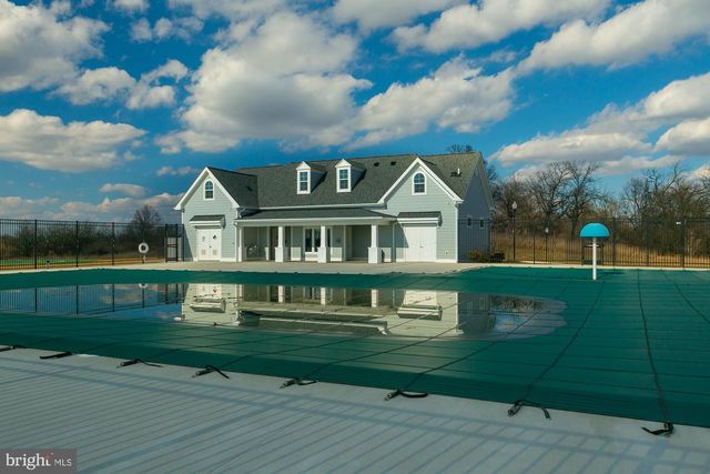 79 TORNWORTH DR, Charles Town, WV 25414