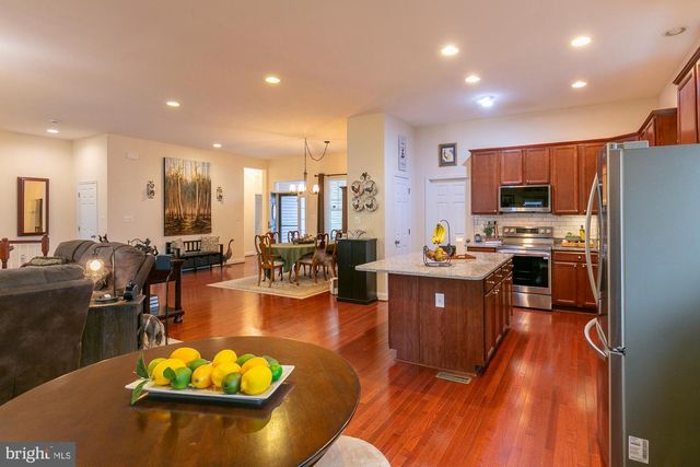 79 TORNWORTH DR, Charles Town, WV 25414