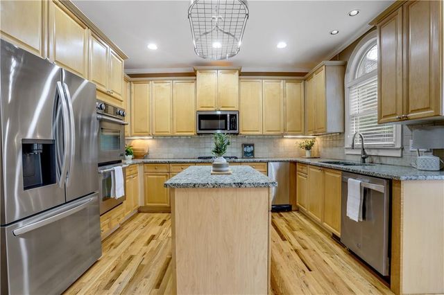 803 Rocky Ridge Court, Canton, GA 30114