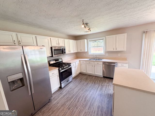 4636 Pine Acre Circle, Sugar Hill, GA 30518