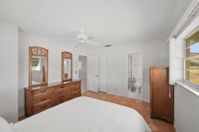 602 Hummingbird Lane 602, Delray Beach, FL 33445