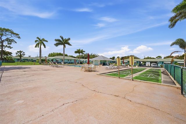 602 Hummingbird Lane 602, Delray Beach, FL 33445