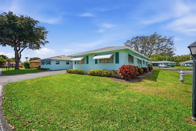 602 Hummingbird Lane 602, Delray Beach, FL 33445