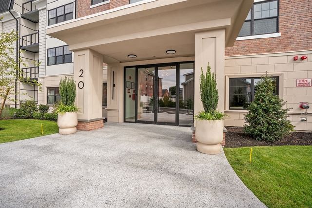 20 Audubon Way 202, Canton, MA 02021