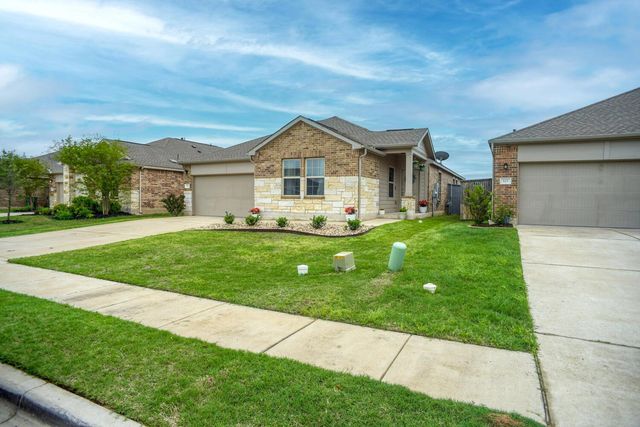 121 George Kimble CV, Bastrop, TX 78602