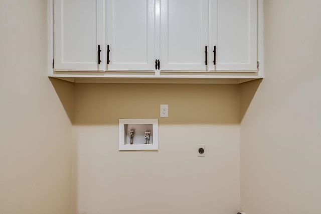 2143 N Byron, Wichita, KS 67212