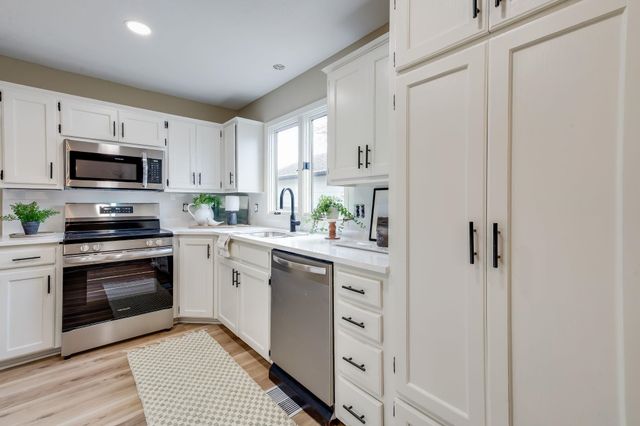 2143 N Byron, Wichita, KS 67212