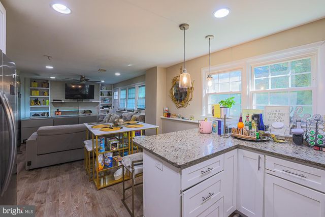 1024 KENILWORTH DR, Towson, MD 21204