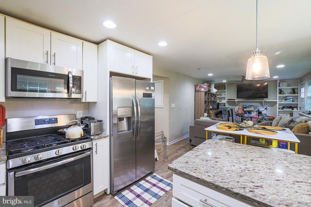 1024 KENILWORTH DR, Towson, MD 21204