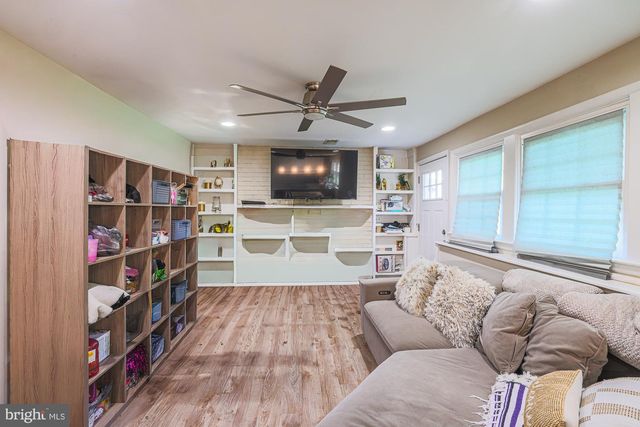 1024 KENILWORTH DR, Towson, MD 21204