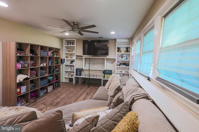 1024 KENILWORTH DR, Towson, MD 21204