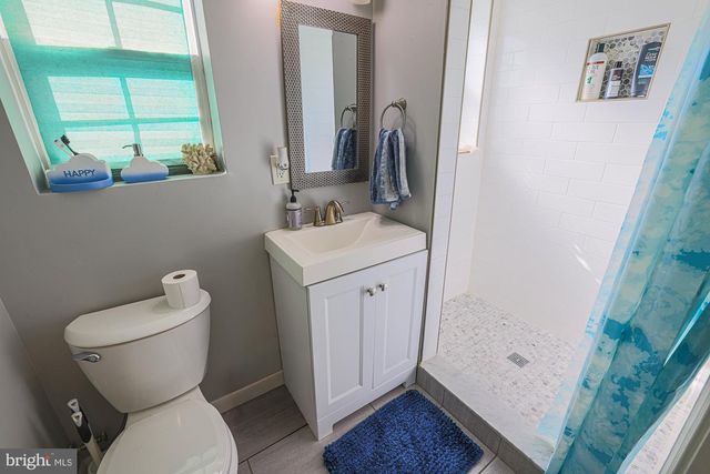 1024 KENILWORTH DR, Towson, MD 21204