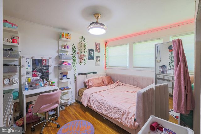 1024 KENILWORTH DR, Towson, MD 21204