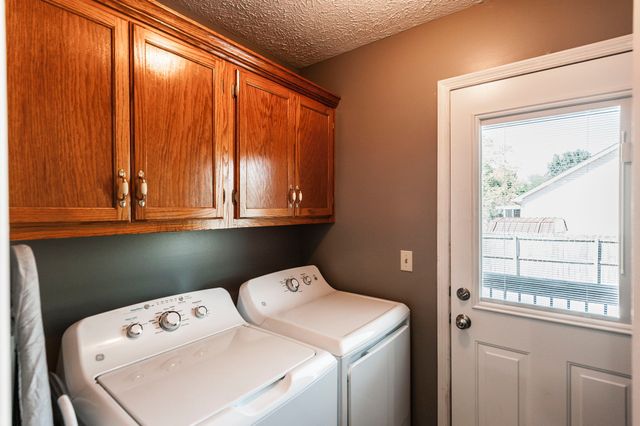 332 Forrest Dr, Greenbrier, TN 37073