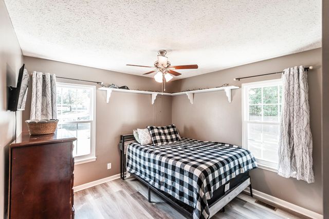332 Forrest Dr, Greenbrier, TN 37073
