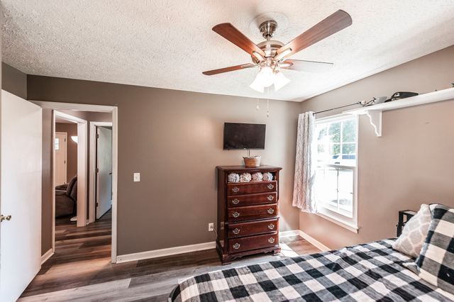 332 Forrest Dr, Greenbrier, TN 37073