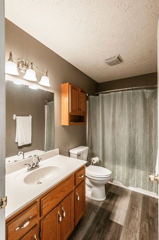 332 Forrest Dr, Greenbrier, TN 37073