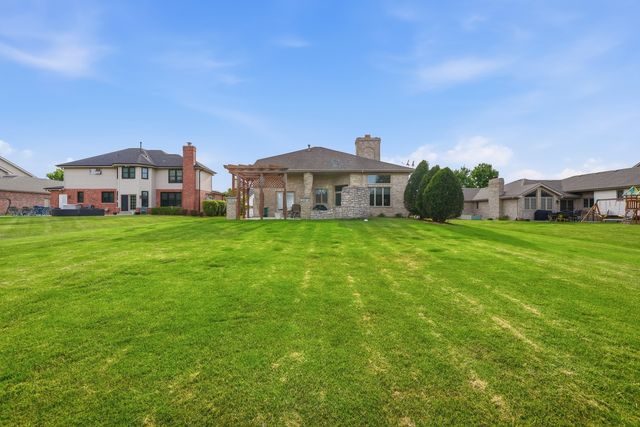 408 Siesta Drive, New Lenox, IL 60451
