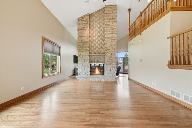 408 Siesta Drive, New Lenox, IL 60451