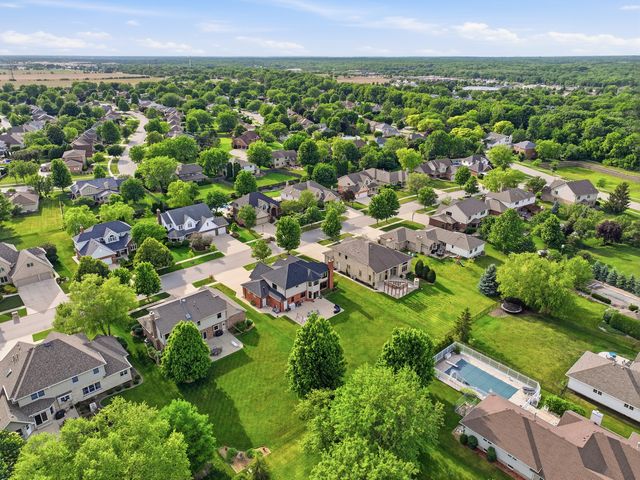 408 Siesta Drive, New Lenox, IL 60451
