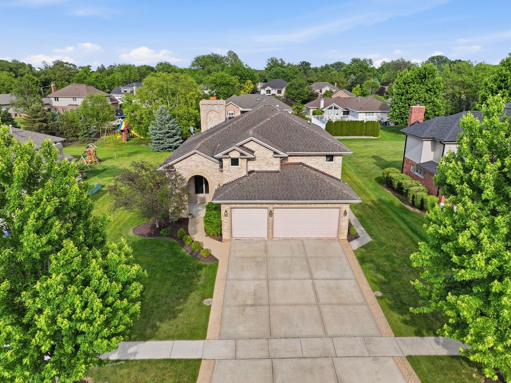 408 Siesta Drive, New Lenox, IL 60451