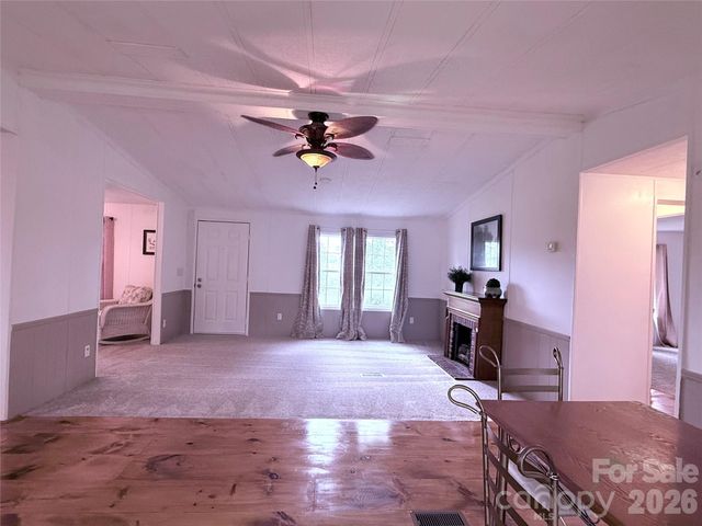 33 Honeysuckle Lane, Taylorsville, NC 28682