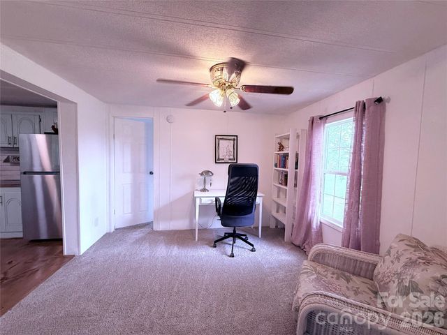 33 Honeysuckle Lane, Taylorsville, NC 28682