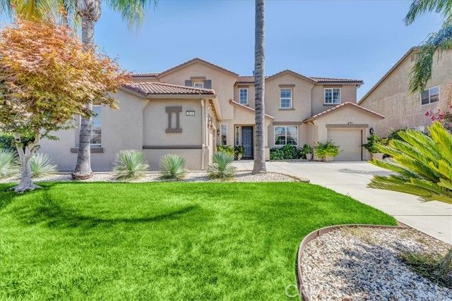 3615 W Sunnyview Avenue, Visalia, CA 93291