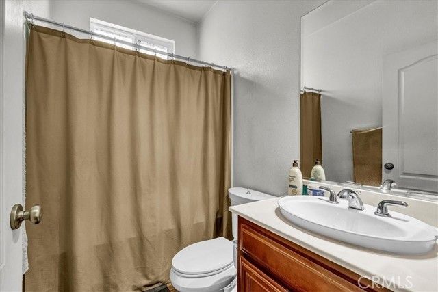 3615 W Sunnyview Avenue, Visalia, CA 93291