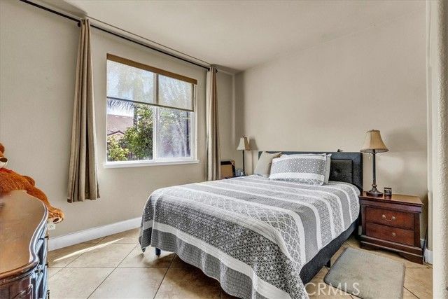 3615 W Sunnyview Avenue, Visalia, CA 93291